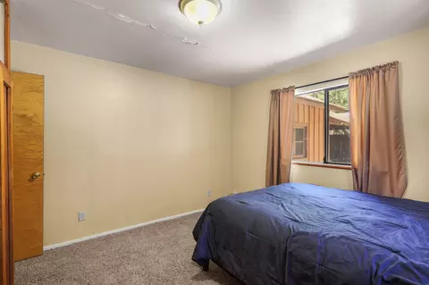 Bedroom - 7611 Arbor Ln, Shingletown, CA 96088 photo 4 of 4