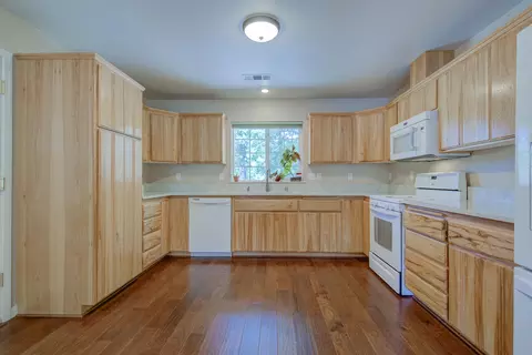 43050 Shoshoni Loop, Fall River Mills, CA 96028 photo 15