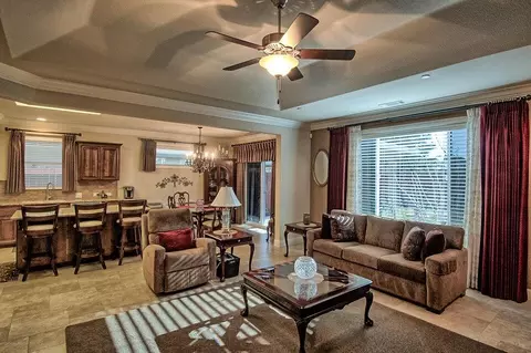 723 Rogue River Way, Redding, CA 96003 photo 5