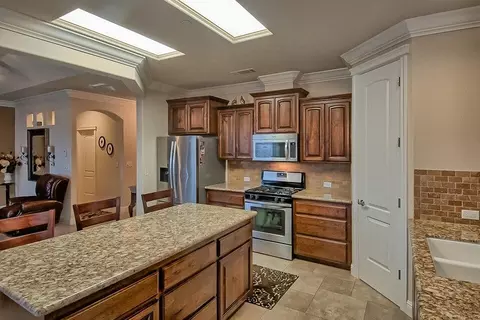 723 Rogue River Way, Redding, CA 96003 photo 7