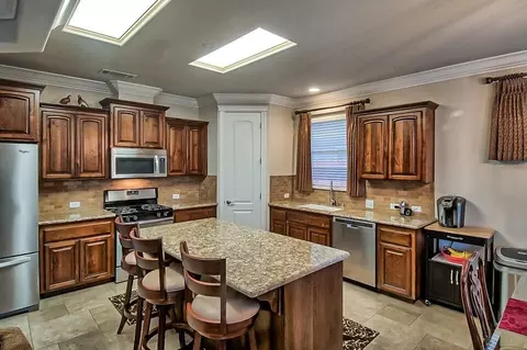 723 Rogue River Way, Redding, CA 96003 photo 6