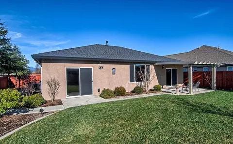 723 Rogue River Way, Redding, CA 96003 photo 31