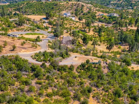 10220 Kangaroo Mine Rd, Redding, CA 96001 photo 7