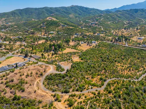 10220 Kangaroo Mine Rd, Redding, CA 96001 photo 9