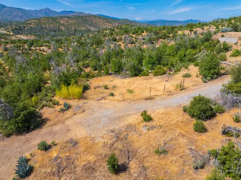 10220 Kangaroo Mine Rd, Redding, CA 96001 photo 18