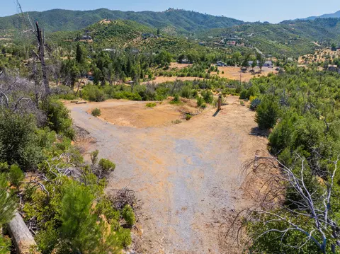 10220 Kangaroo Mine Rd, Redding, CA 96001 photo 5