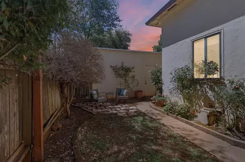 Exterior - 2155 2157 Butte St, Redding, CA 96003 photo 14 of 40