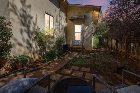 Exterior - 2155 2157 Butte St, Redding, CA 96003 photo 30 of 40