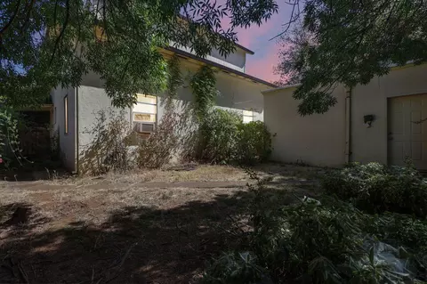 Exterior - 2155 2157 Butte St, Redding, CA 96003 photo 10 of 40