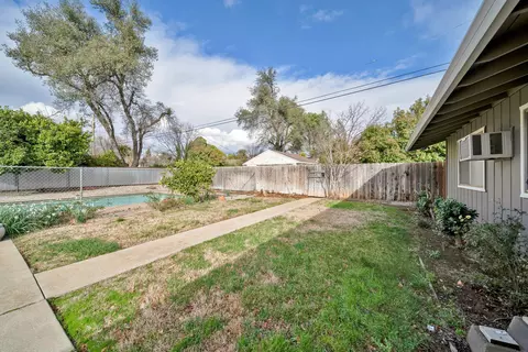 935 Hallmark Dr, Redding, CA 96001 photo 27