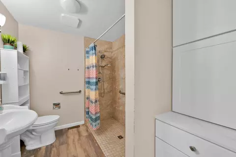935 Hallmark Dr, Redding, CA 96001 photo 15