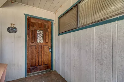 Entry Way - 21217 Falling Oaks Rd, Redding, CA 96003 photo 1 of 1