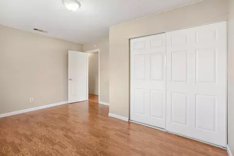 Bedroom - 1310 Hemlock Ave, Anderson, CA 96007 photo 2 of 4