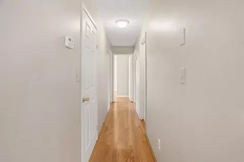 Entry Way - 1310 Hemlock Ave, Anderson, CA 96007 photo 1 of 1