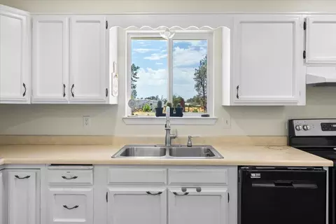 17331 Lassen Ave, Anderson, CA 96007 photo 14