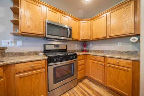 3388 Oak St, Anderson, CA 96007 photo 10