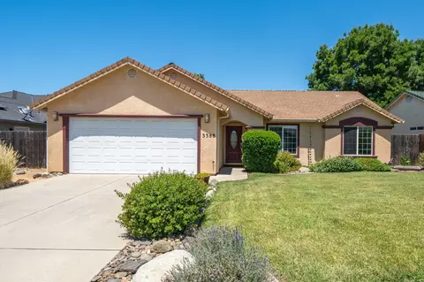 3388 Oak St, Anderson, CA 96007