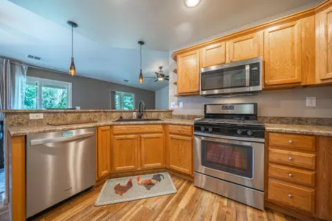 3388 Oak St, Anderson, CA 96007 photo 9