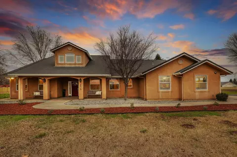 Exterior - 3010 Mateo Ct, Anderson, CA 96007 photo 11 of 13