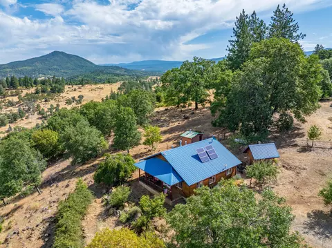 16450 Buzzard Roost Rd, Round Mountain, CA 96084 photo 1