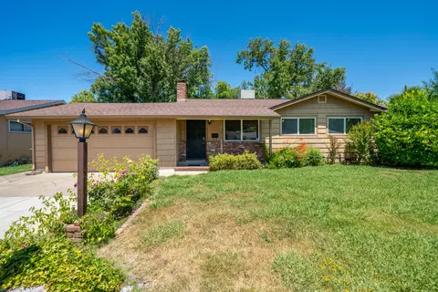 2076 Merle Dr, Redding, CA 96001 photo 1