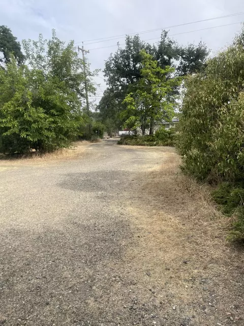 1110 Dusty Ln, Redding, CA 96002 photo 32