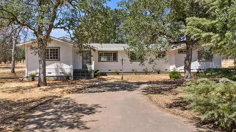 3820 Oak Ln, Cottonwood, CA 96022