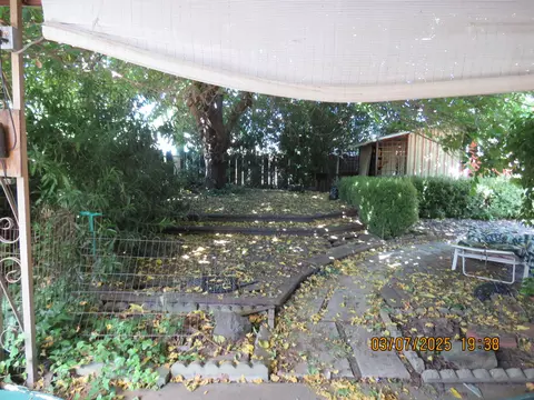 3768 Mercury Dr, Redding, CA 96002