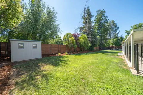 Exterior - 4891 Alta Saga Dr, Redding, CA 96002 photo 16 of 45