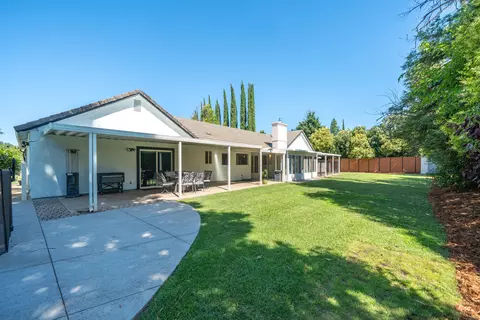 Exterior - 4891 Alta Saga Dr, Redding, CA 96002 photo 12 of 45