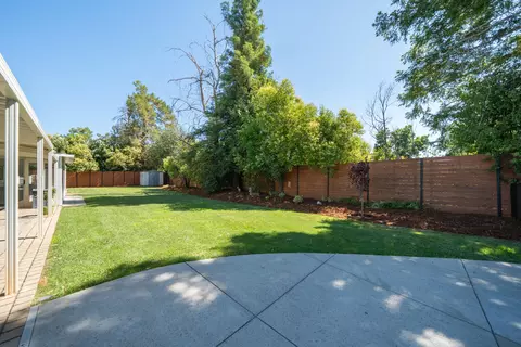 Exterior - 4891 Alta Saga Dr, Redding, CA 96002 photo 10 of 45