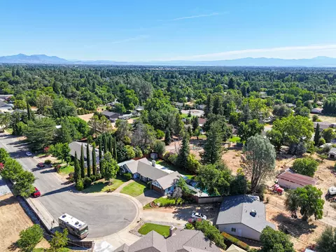 View/Area - 4891 Alta Saga Dr, Redding, CA 96002 photo 5 of 11