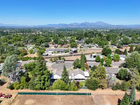 View/Area - 4891 Alta Saga Dr, Redding, CA 96002 photo 8 of 11