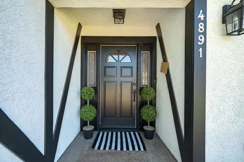 Entry Way - 4891 Alta Saga Dr, Redding, CA 96002 photo 1 of 3