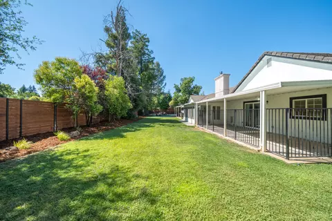 Exterior - 4891 Alta Saga Dr, Redding, CA 96002 photo 15 of 45