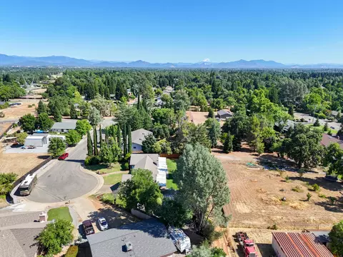 View/Area - 4891 Alta Saga Dr, Redding, CA 96002 photo 6 of 11