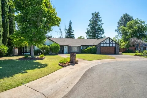 4891 Alta Saga Dr, Redding, CA 96002