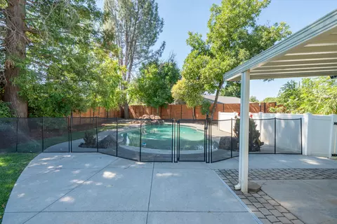 Exterior - 4891 Alta Saga Dr, Redding, CA 96002 photo 20 of 45