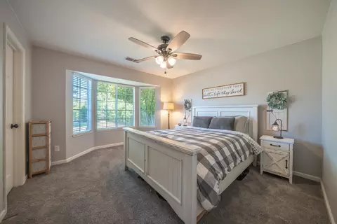 Bedroom - 4891 Alta Saga Dr, Redding, CA 96002 photo 3 of 7