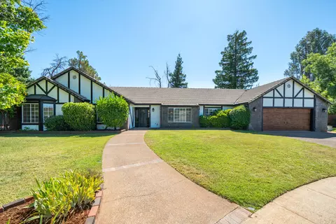 Exterior - 4891 Alta Saga Dr, Redding, CA 96002 photo 4 of 45