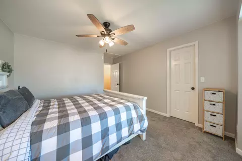 Bedroom - 4891 Alta Saga Dr, Redding, CA 96002 photo 4 of 7