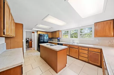 9878 Logan Rd, Redding, CA 96003 photo 7