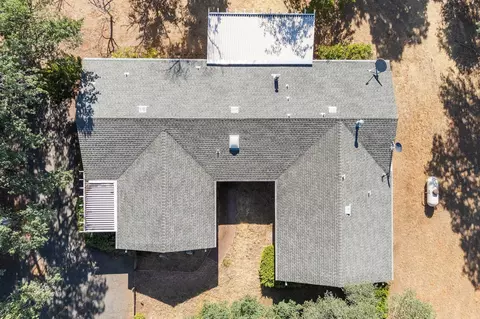 9878 Logan Rd, Redding, CA 96003 photo 32