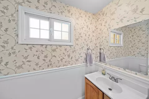 9878 Logan Rd, Redding, CA 96003 photo 16