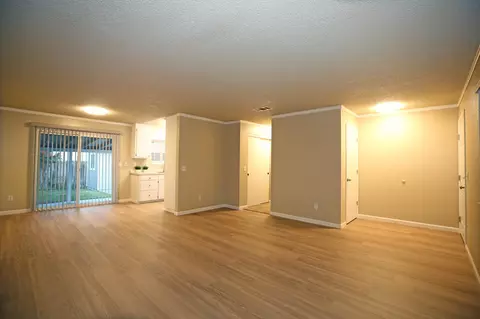 Living - 2855 Red Bud Ln, Anderson, CA 96007 photo 2 of 2