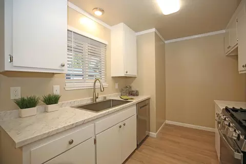 Kitchen - 2855 Red Bud Ln, Anderson, CA 96007 photo 1 of 2