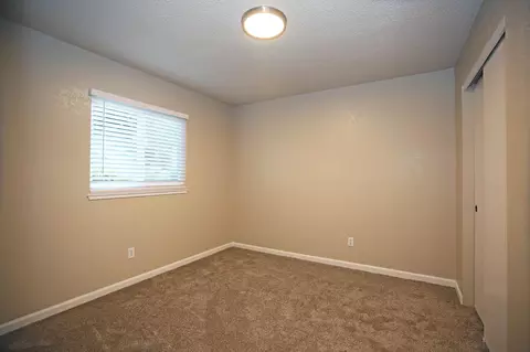 Bedroom - 2855 Red Bud Ln, Anderson, CA 96007 photo 2 of 3