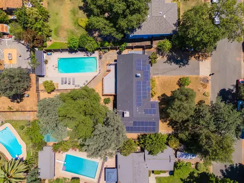 View/Area - 1448 Carter Way, Redding, CA 96002 photo 7 of 8