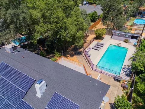 View/Area - 1448 Carter Way, Redding, CA 96002 photo 1 of 8