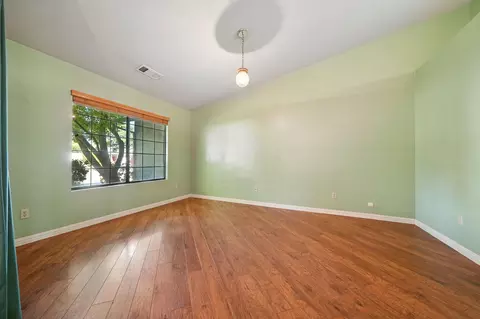 Living - 2585 Meadowview Dr, Red Bluff, CA 96080 photo 5 of 8